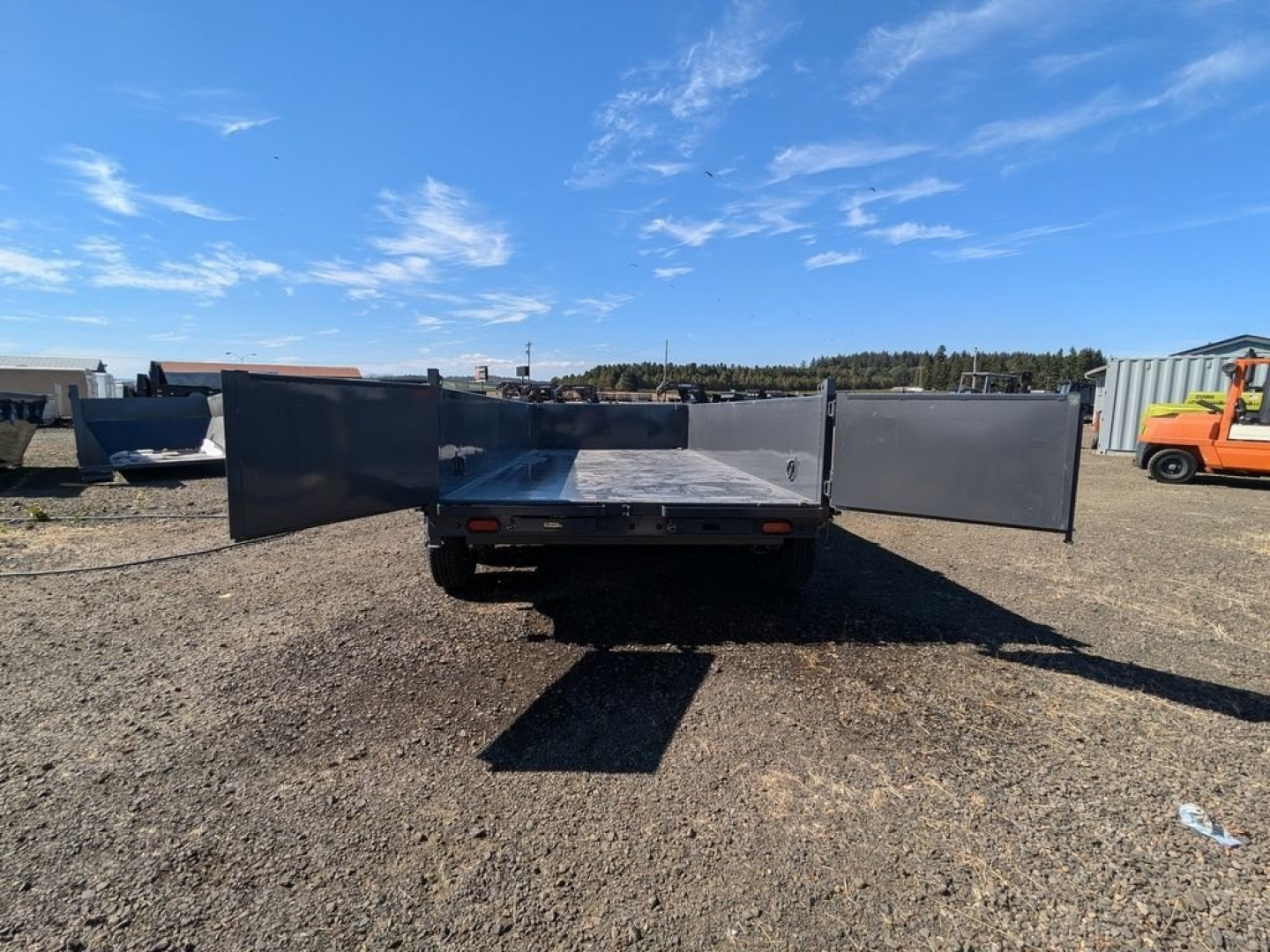 New 2025 Lamar Trailers DL 83" x 16' 21K