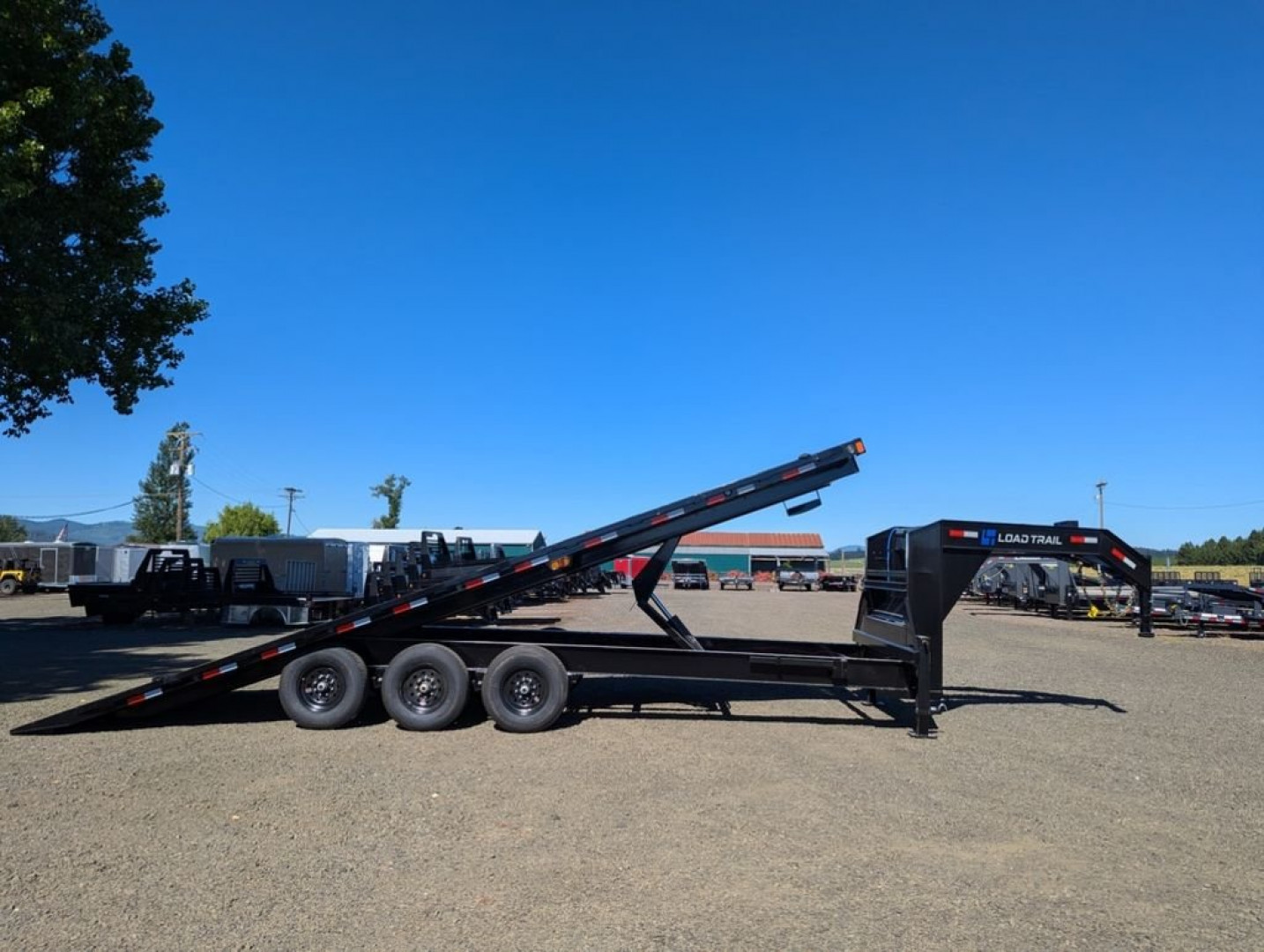 New 2024 Load Trail GE21 GE0226073 Flatbed Trailer