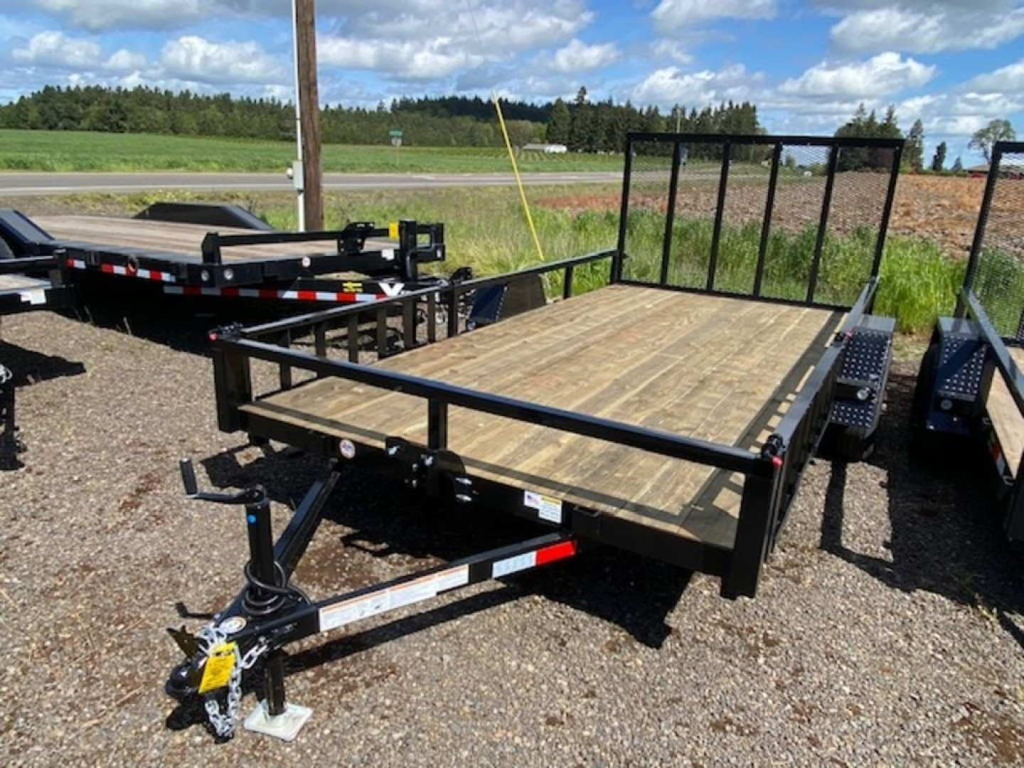 New 2022 FABFORM FLR Deluxe FLR714-3KR-D Flatbed Trailer