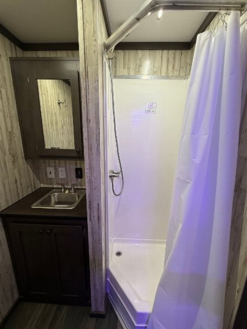 New 2025 CARGO MATE ELIMINATOR SS 8.5 X 34 BATHROOM
