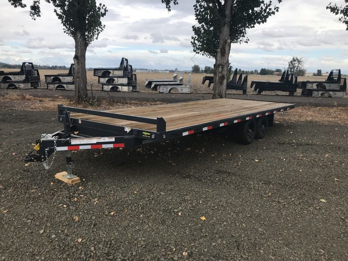 New 2022 Versatile Trailers Heavy Duty Flat HD822-10K Deckover Trailer