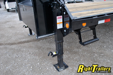 New 2025 8.5x40 PJ Gooseneck Equipment Trailer