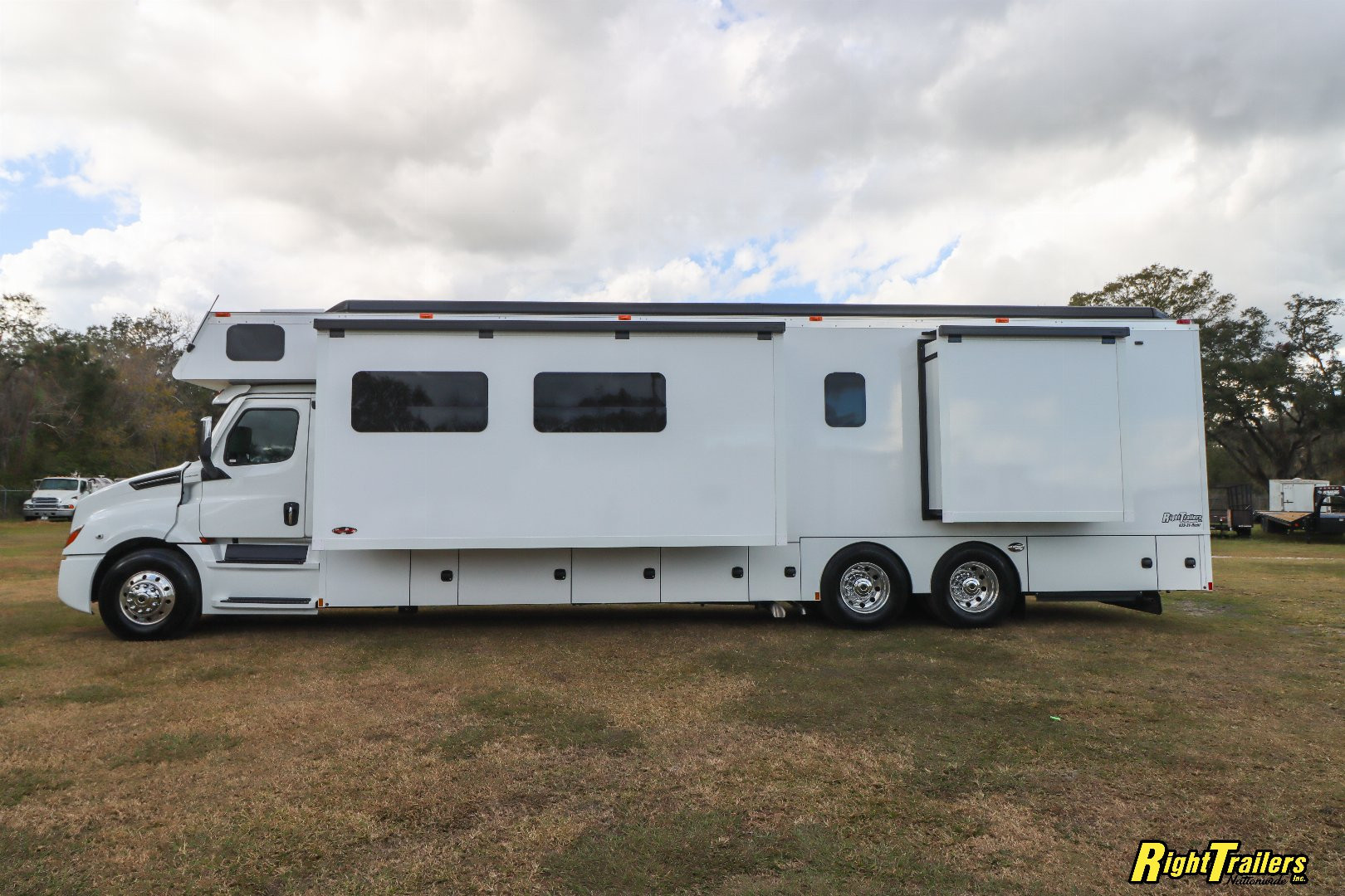 New 2026 Renegade RV 45CME with 2 baths