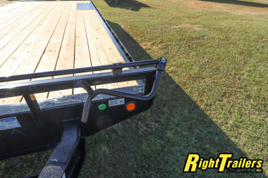 New 2025 8.5x24 PJ Deckover Equipment Trailer