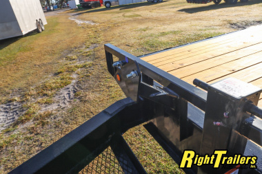 New 2025 8.5x24 PJ Deckover Equipment Trailer