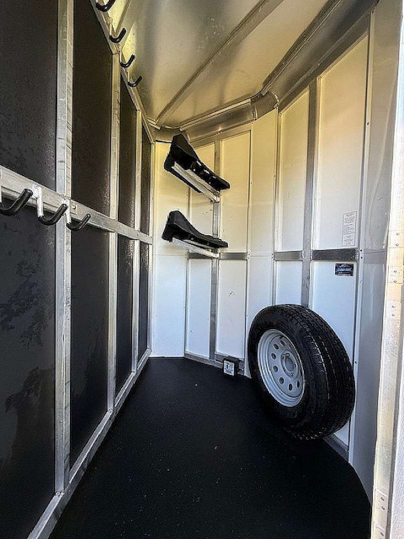 Used 2016 Shadow 2 horse slant bumper pull w/dressing room Horse Trailer