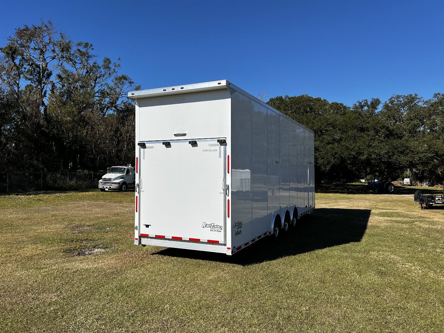 New 8.5x32 inTech Stacker