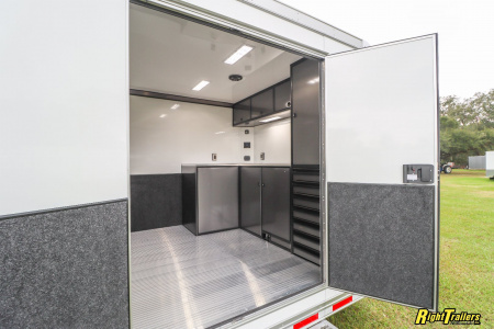 New 2025 inTech Trailers 8.5x34 Race Trailer