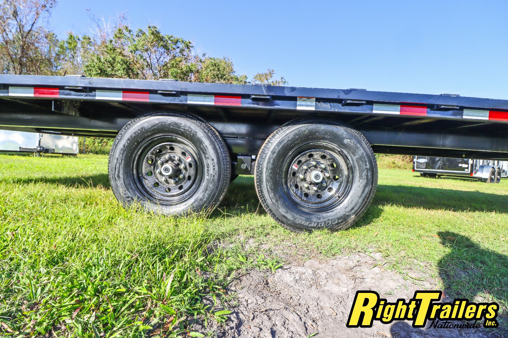 New 2025 8.5X22 PJ Car Hauler