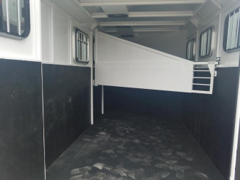 New 2026 TRAILS WEST Adventure MX II 3 Horse Trailer