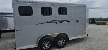 New 2026 Trails West Adventurer II MX Slant 3 Horse Trailer