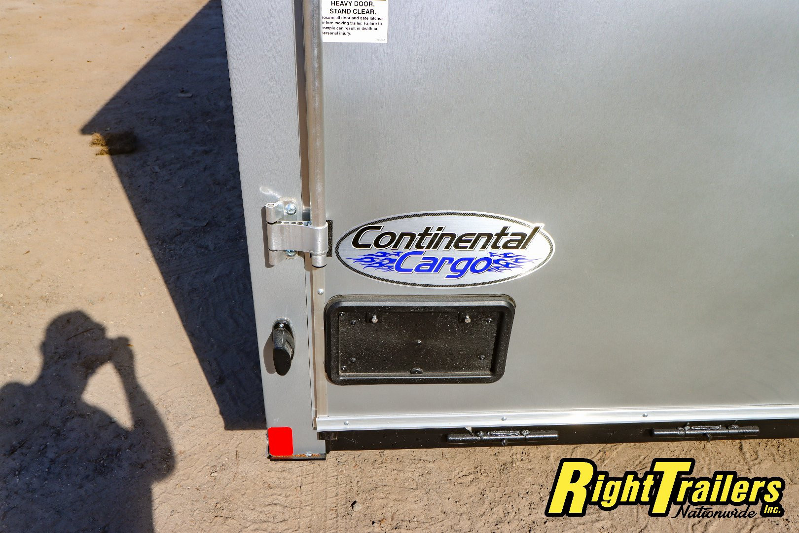 New 2025 8.5X24 Continental Cargo Trailer