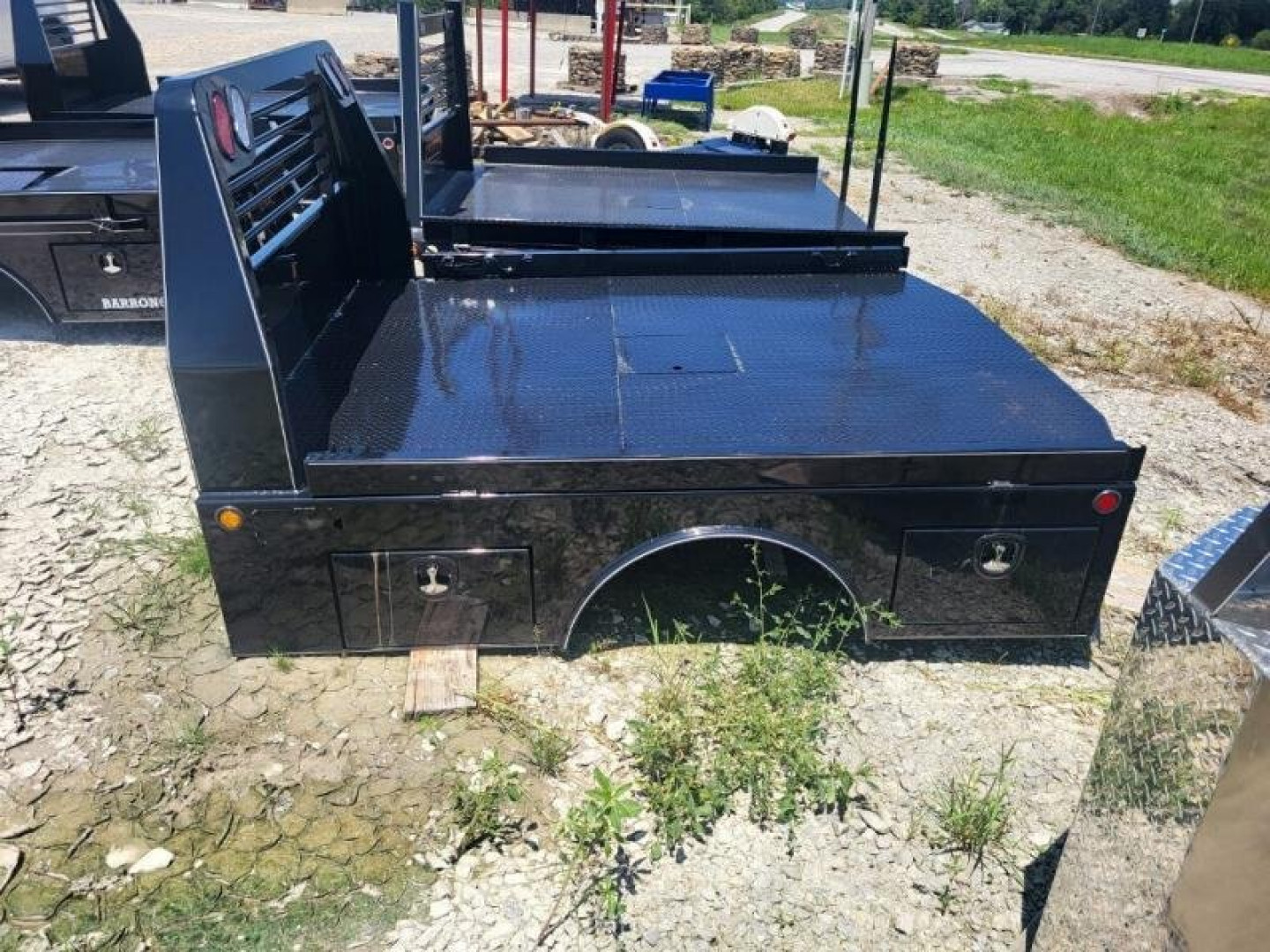 New 2025 Maxwell BARRON 4 BOX SKIRTED Truck Bed 82"X8'6"