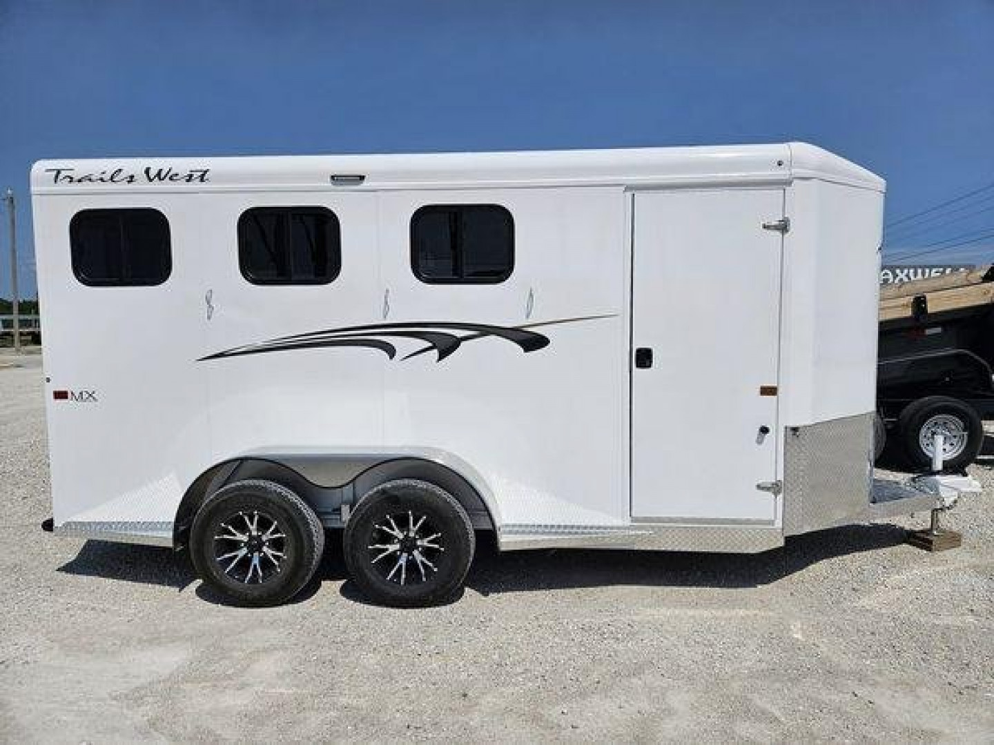 New 2025 Trails West Manufacturing Adventure MX II 3 Horse Trailer