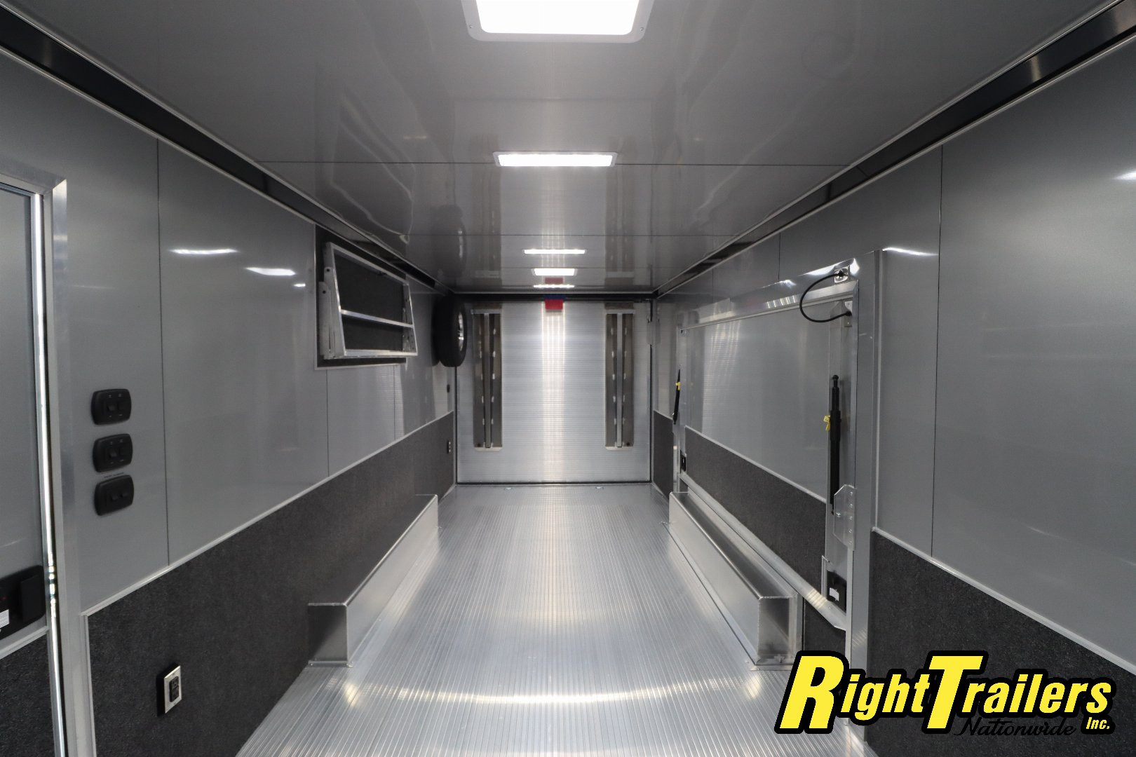 New 8.5X24 inTech Race Trailer