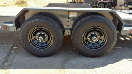 New 2025 IRON BULL EWB8320-MR Equipment Trailer