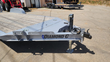 New 2024 Diamond C Trailers GTF20X83-BI Car Hauler
