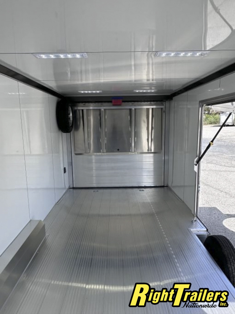 Enclosed Cargo Trailer photo 8