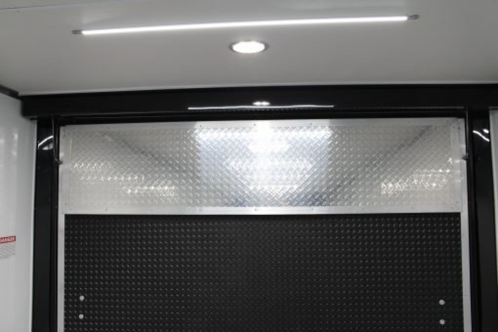 New 2023 8.5x28 Continental Cargo Race Trailer