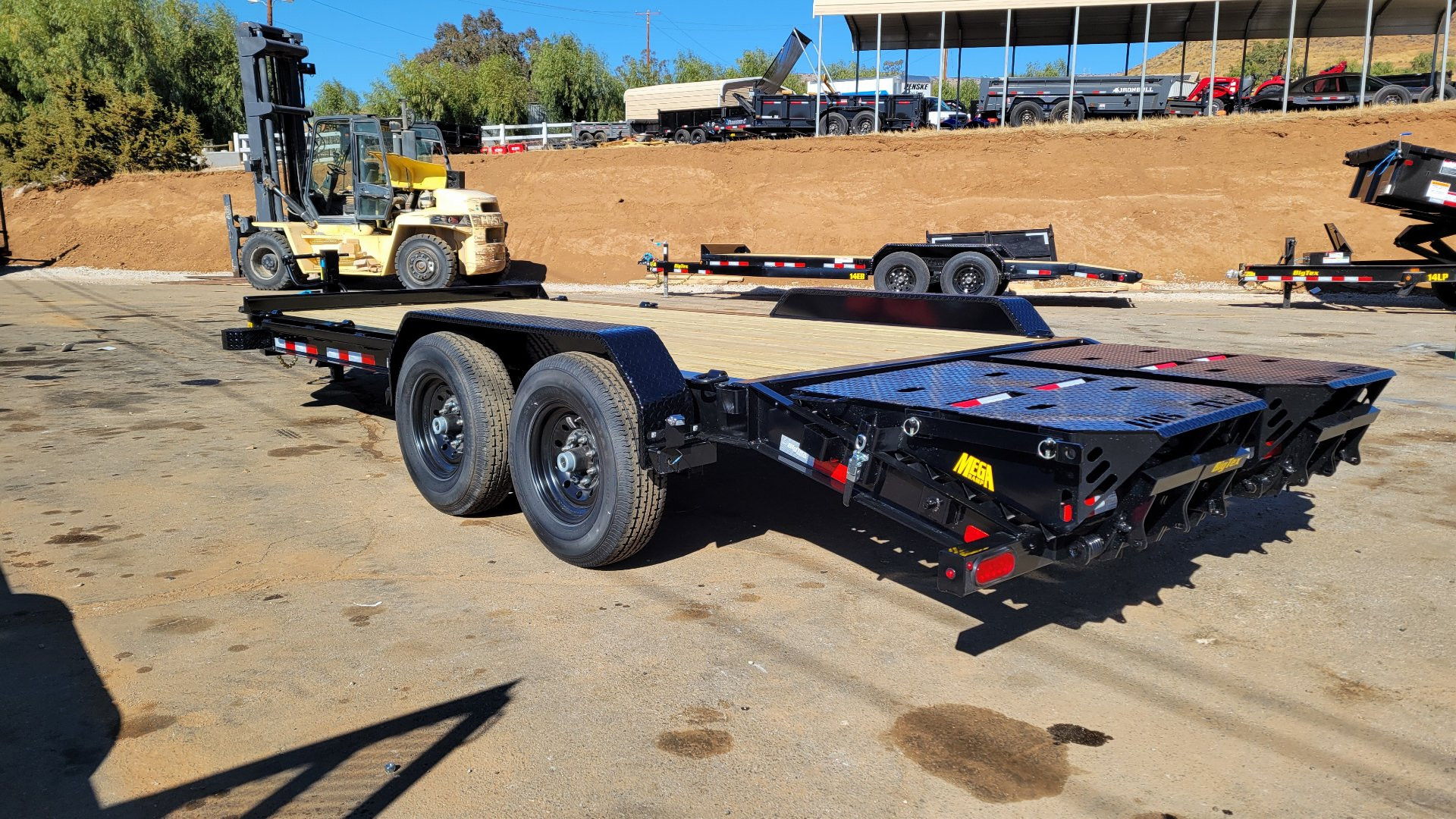 New 2025 Big Tex Trailers 14EH-20-MR Equipment Trailer