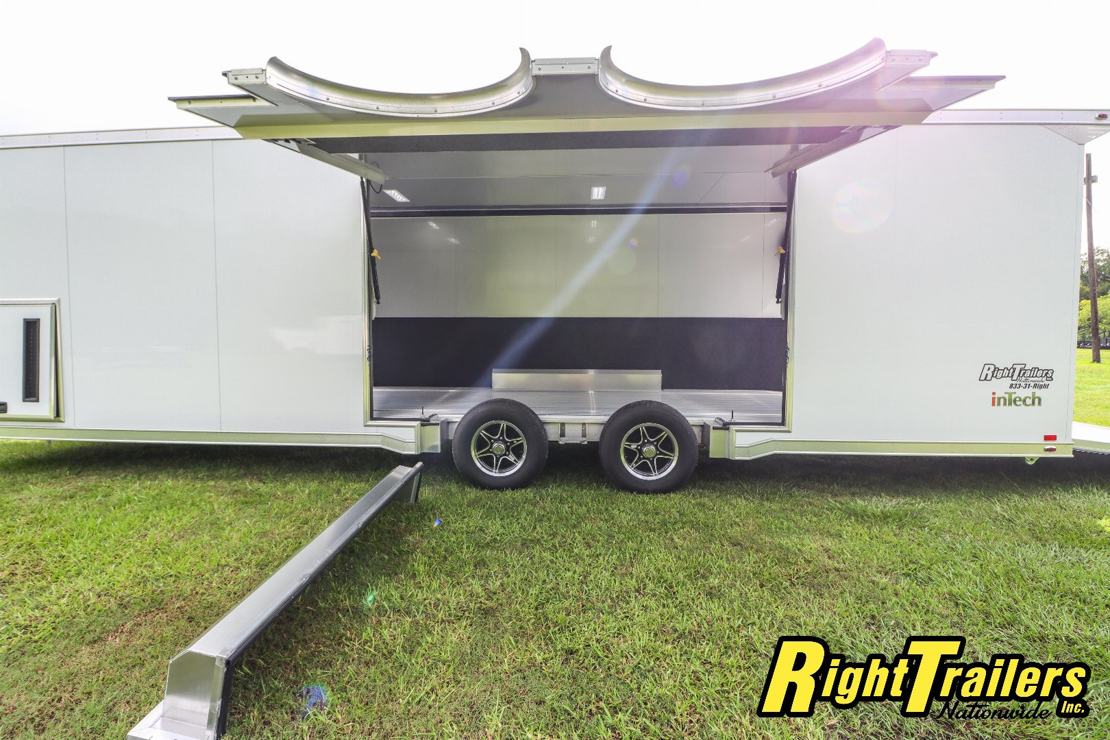 New 8.5X28 INTECH LITE SERIES TAG TRAILER