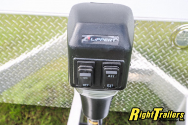 New 8.5X28 INTECH LITE SERIES TAG TRAILER