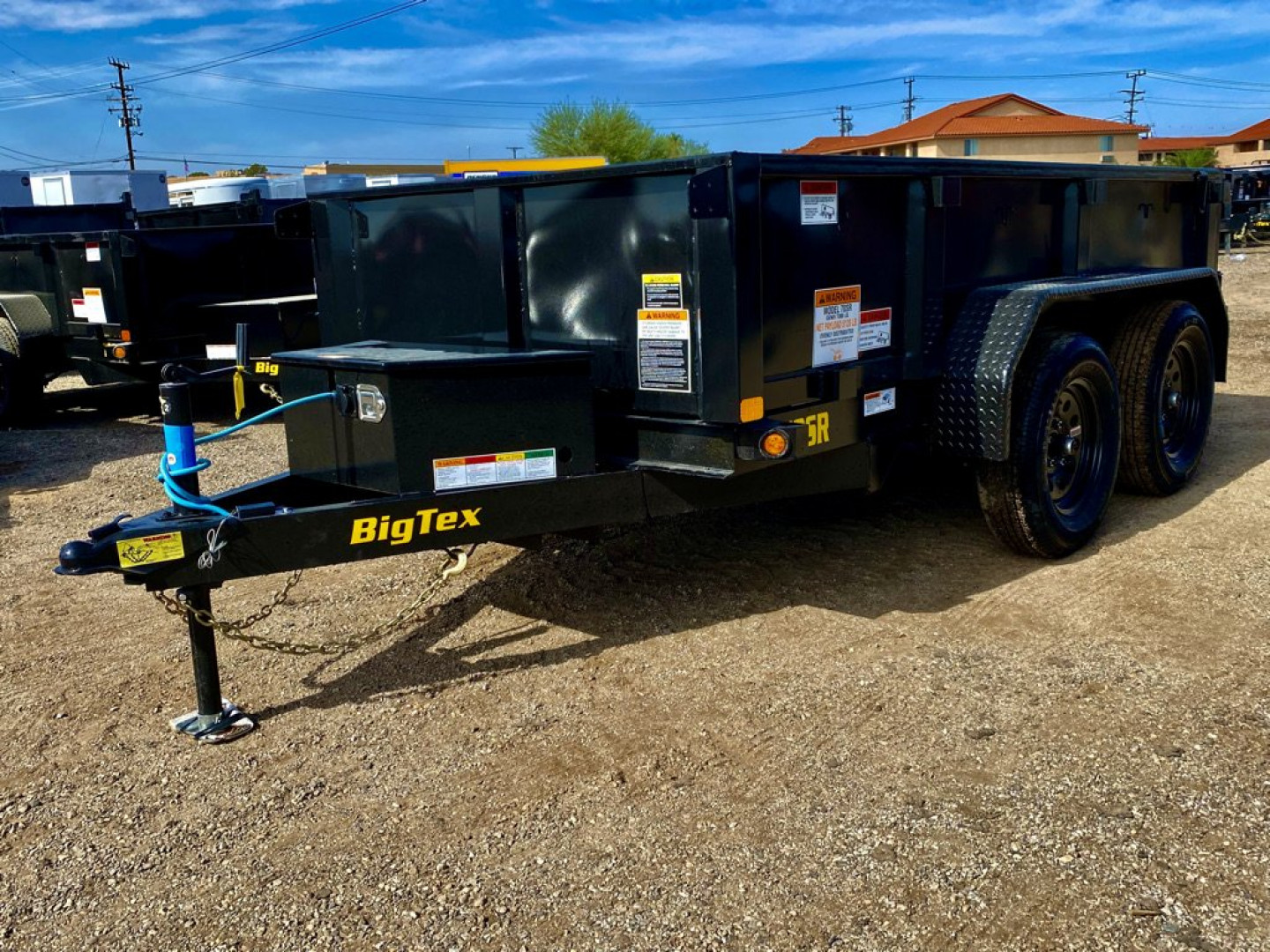 New 2025 70SR-10-5W Dump Trailer
