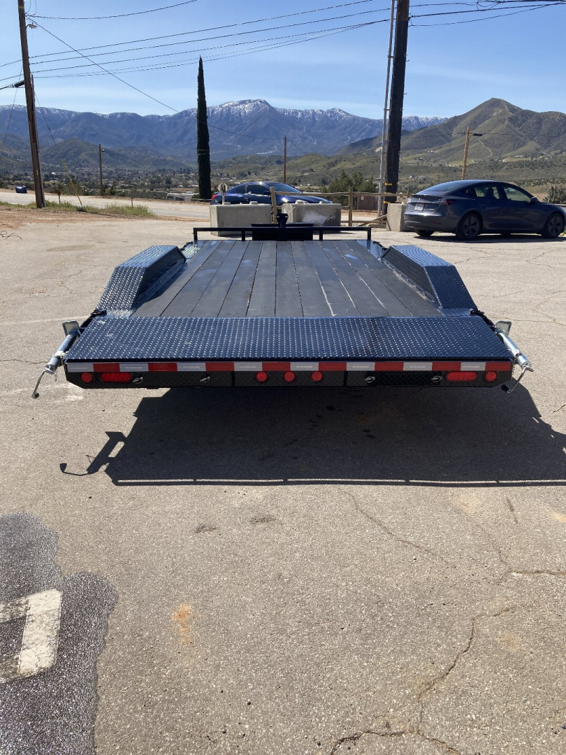 New 2023 MAHINDRA 2638 HST TLB BUNLE DEAL Tractor