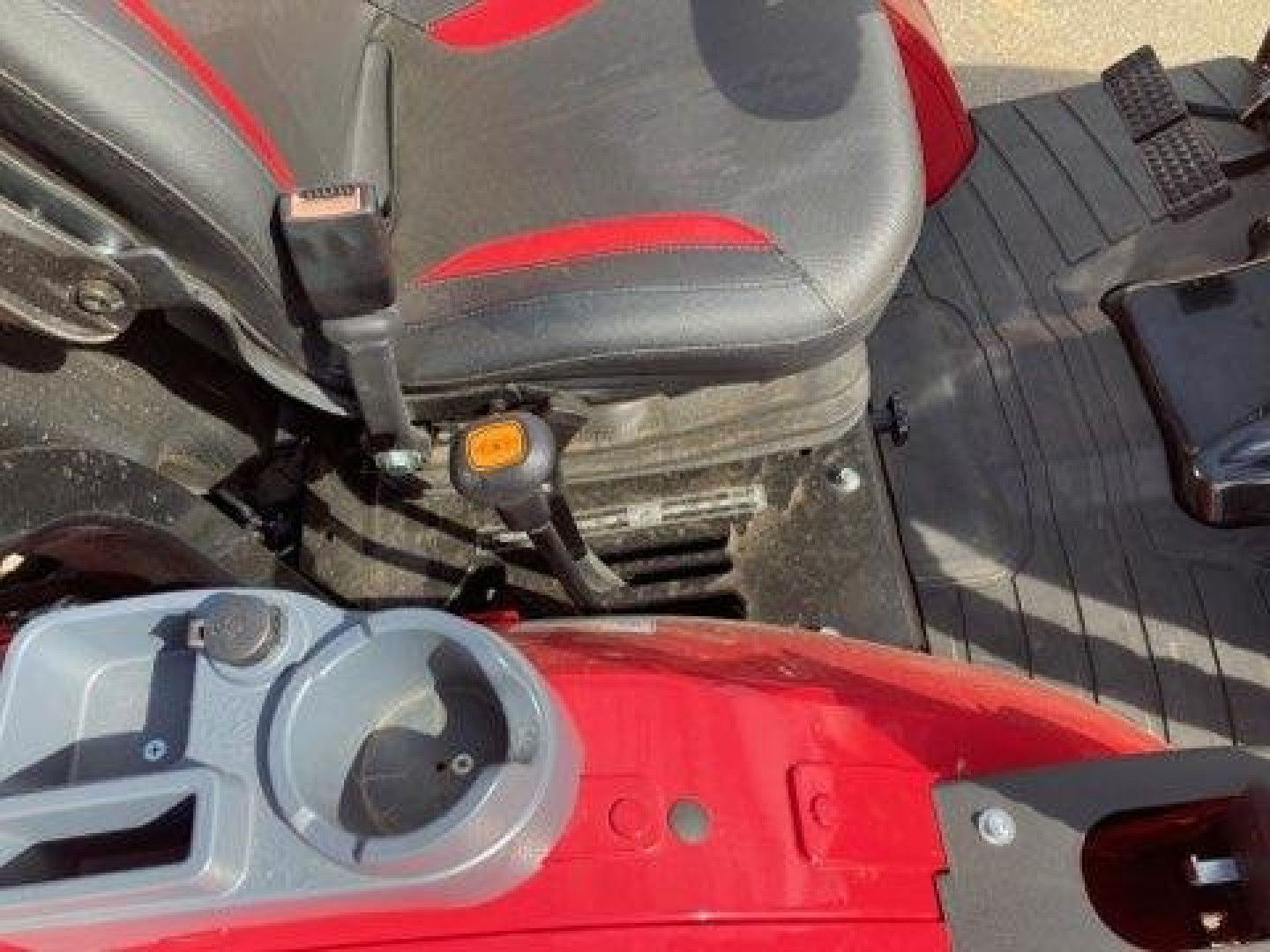 New 2023 MAHINDRA 2638 HST TLB BUNLE DEAL Tractor