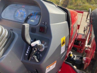 New 2023 MAHINDRA 2638 HST TLB BUNLE DEAL Tractor