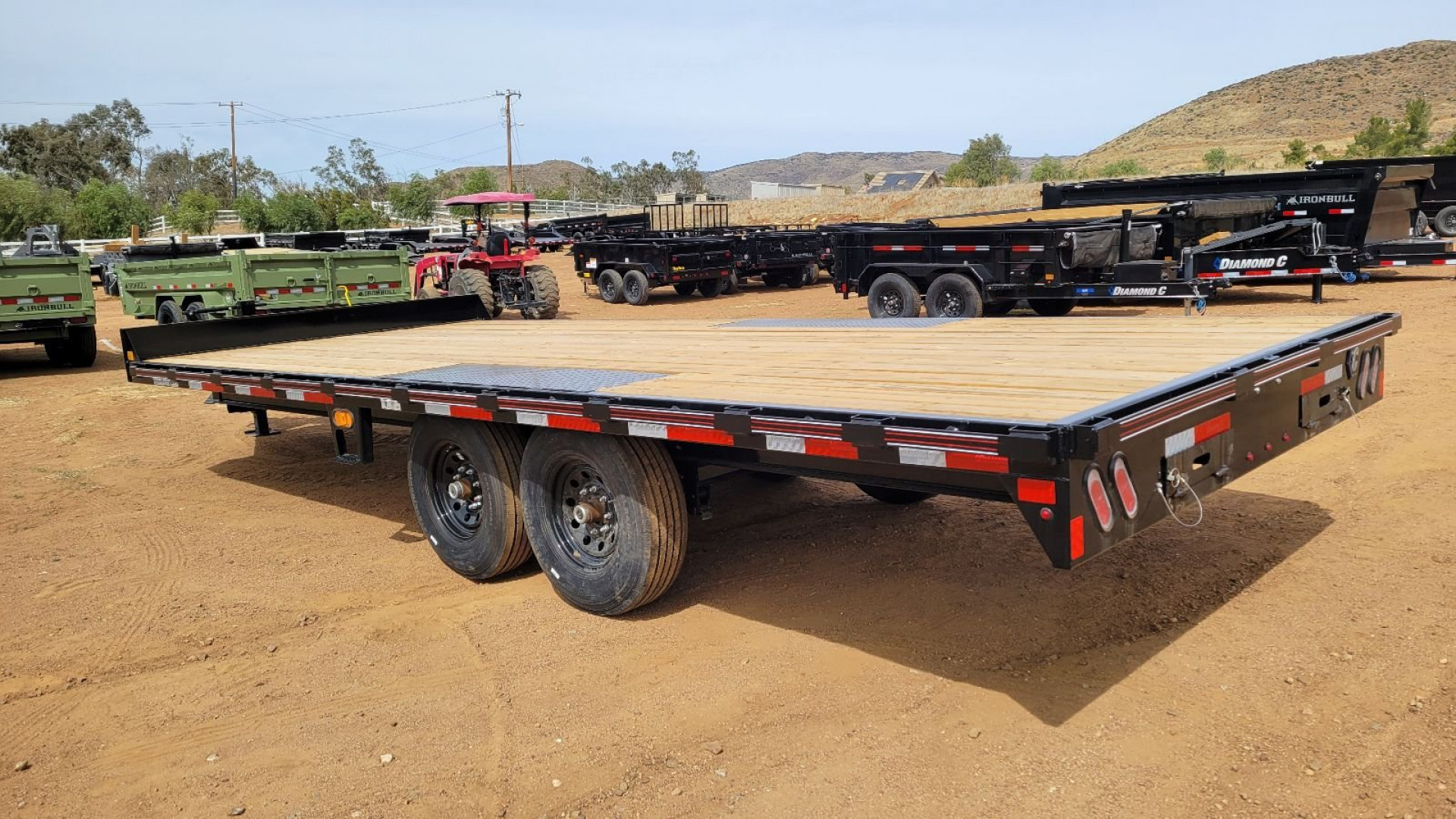 New 2025 Diamond C Trailers DEC 20X102 Equipment Trailer