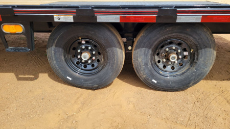 New 2025 Diamond C Trailers DEC 20X102 Equipment Trailer