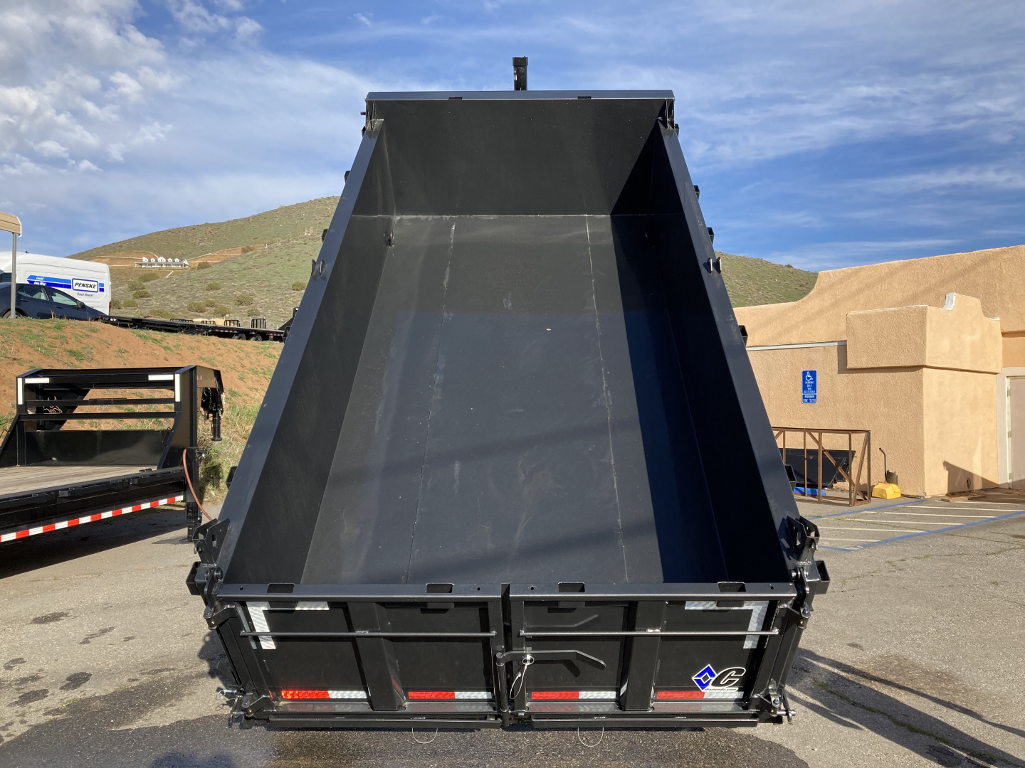 New 2026 Diamond C Trailers LPT 14X82-32 Dump Trailer