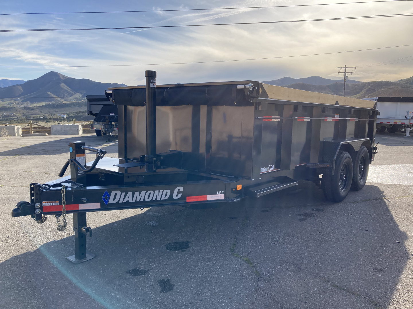 New 2026 Diamond C Trailers LPT 14X82-32 Dump Trailer