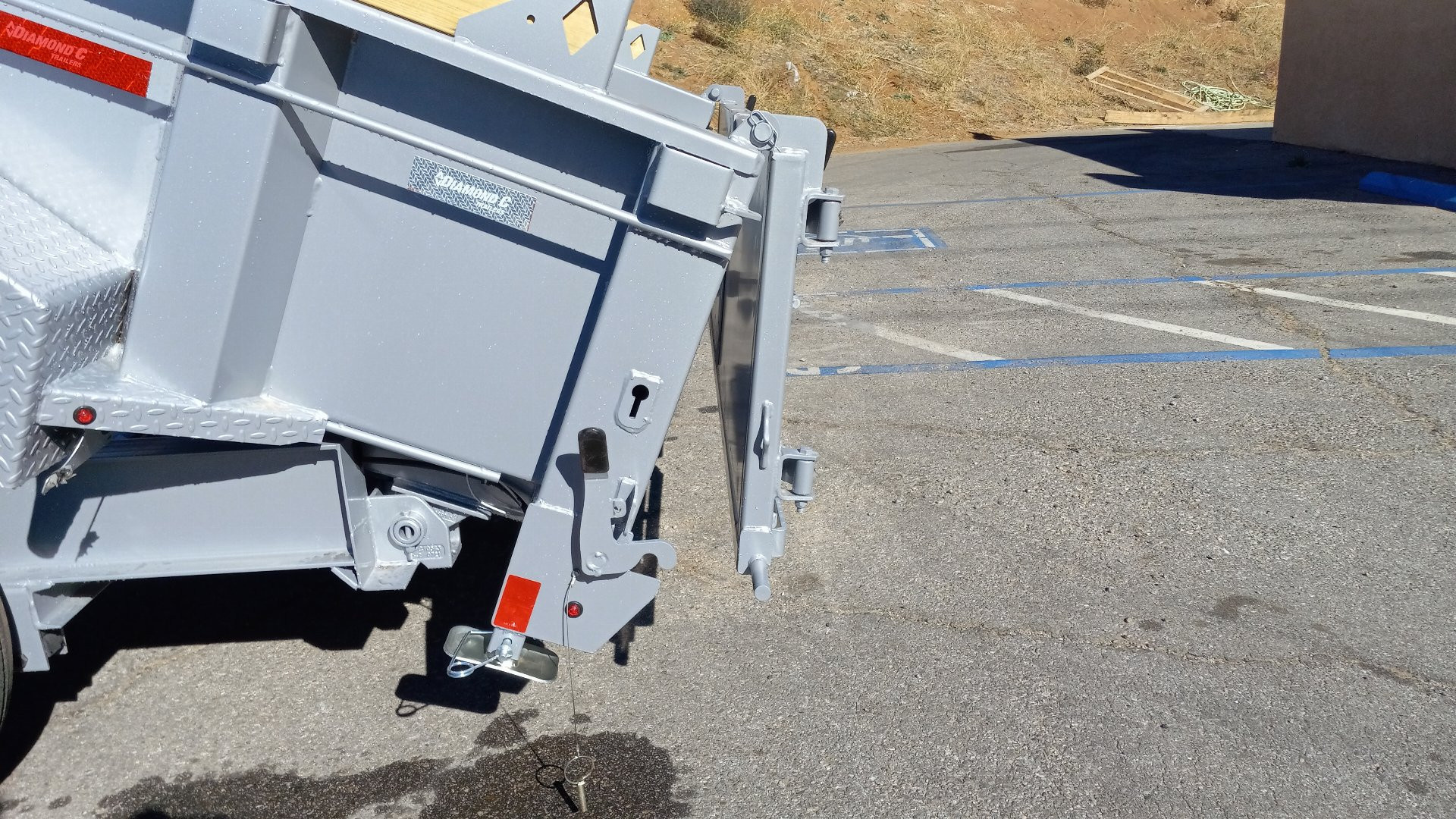 New 2025 Diamond C Trailers LPT 14X82-PACESETTER EDITION