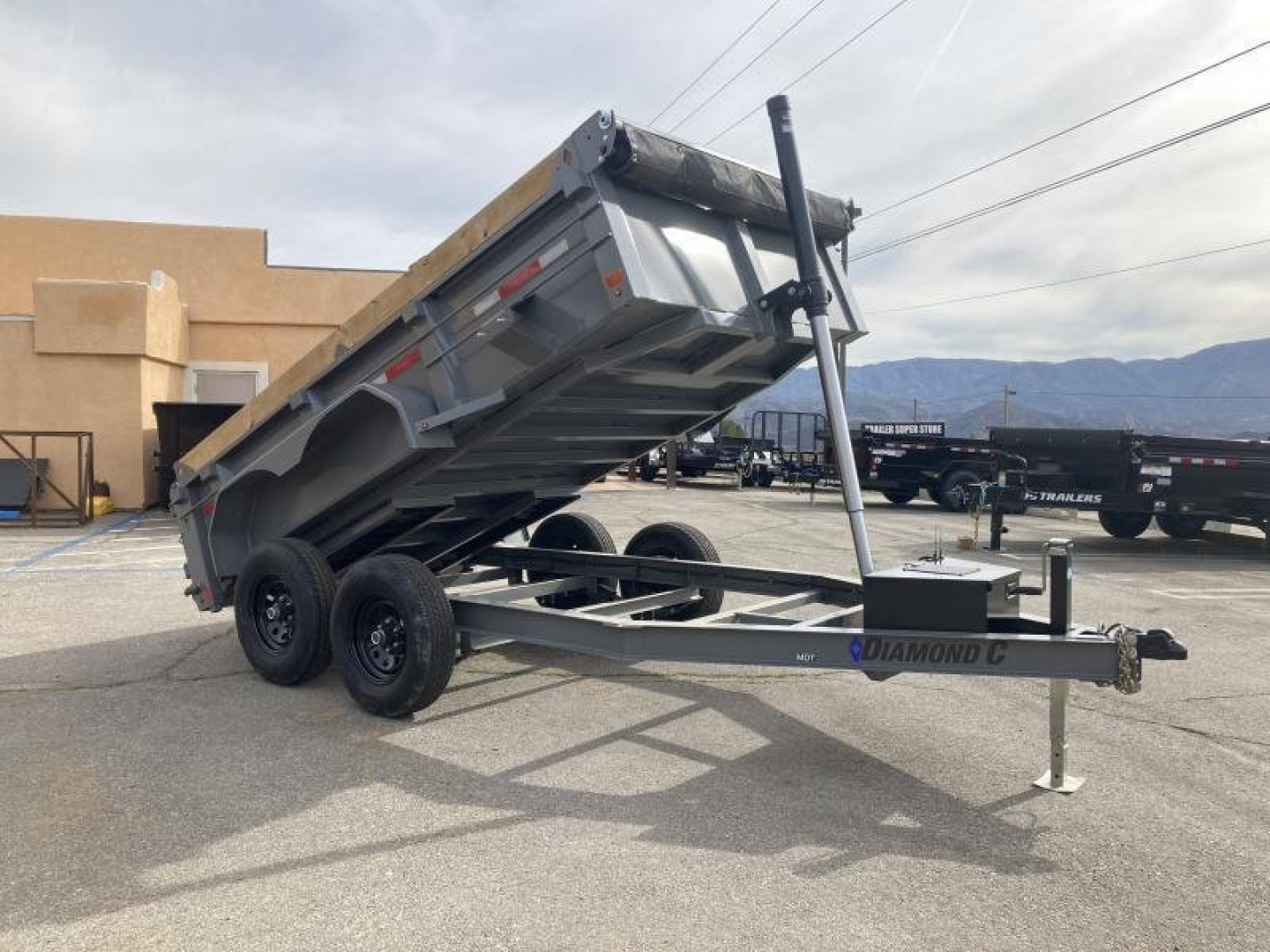 New 2024 Diamond C Trailers MDT 77X12 PACESETTER EDITION