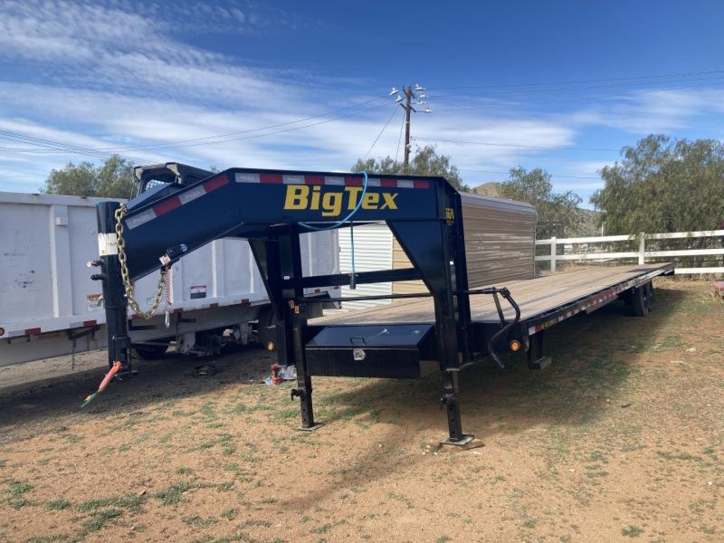 New 2024 BIG TEX TRAILERS 16GN-40 Flatbed Trailer