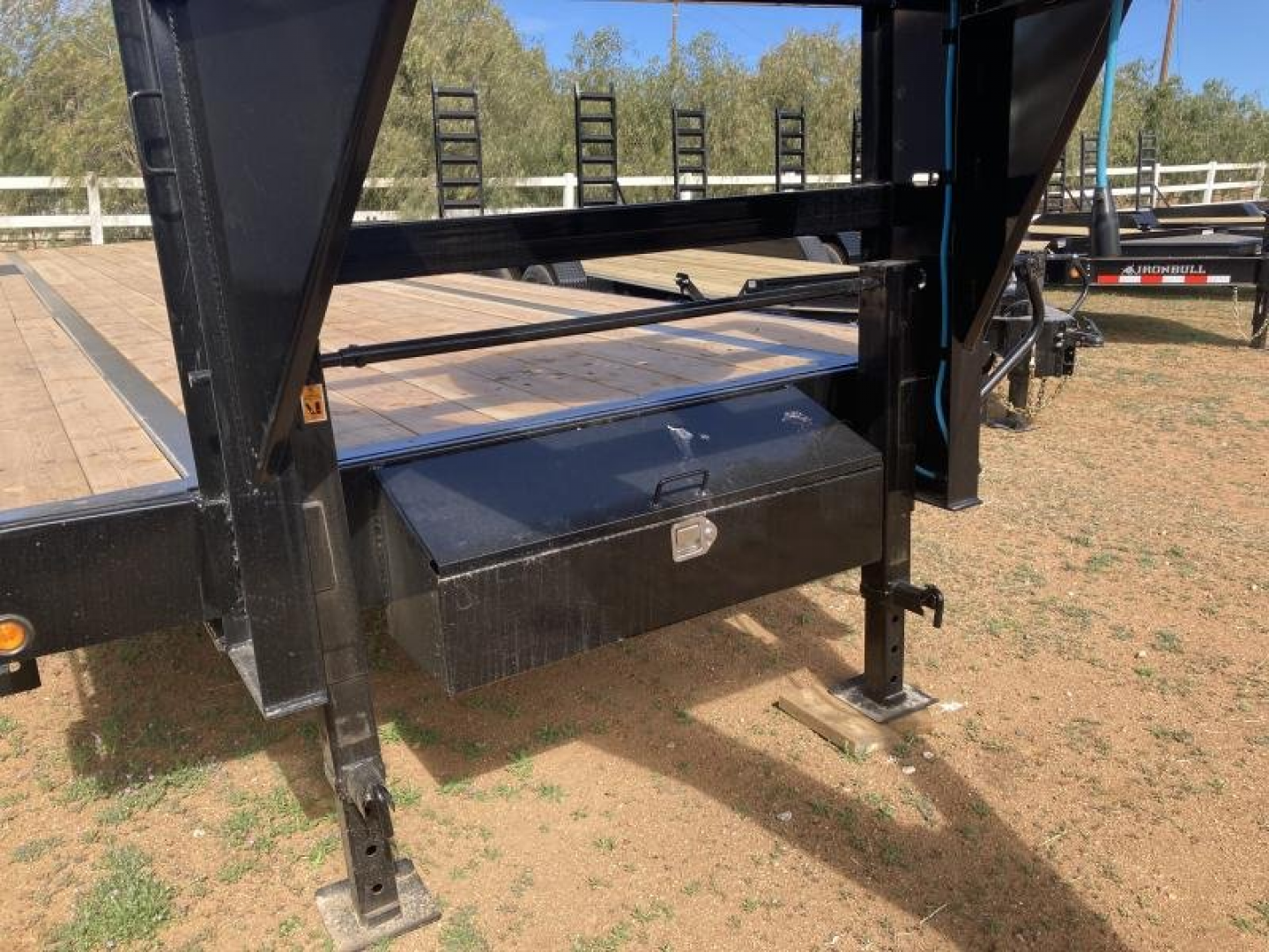 New 2024 BIG TEX TRAILERS 16GN-40 Flatbed Trailer