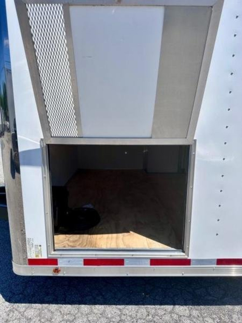 New 2023 8.5x34 Vintage Race Trailer OL834