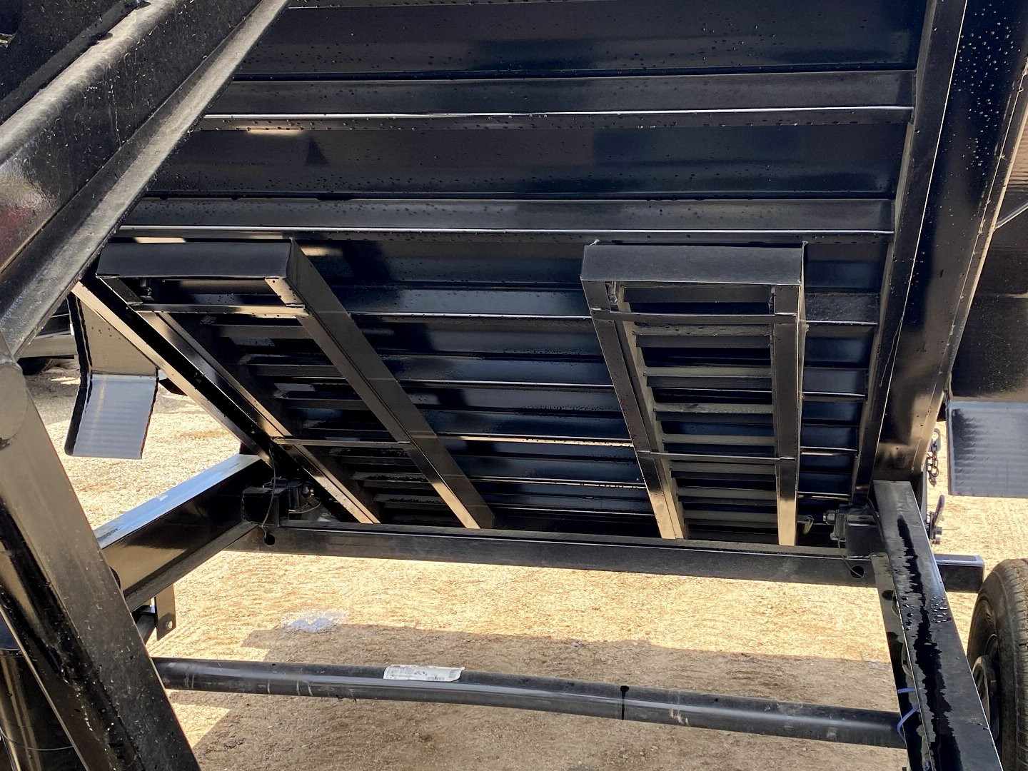 New 2025 14LP-16-2 Dump Trailer YEAR END SALE