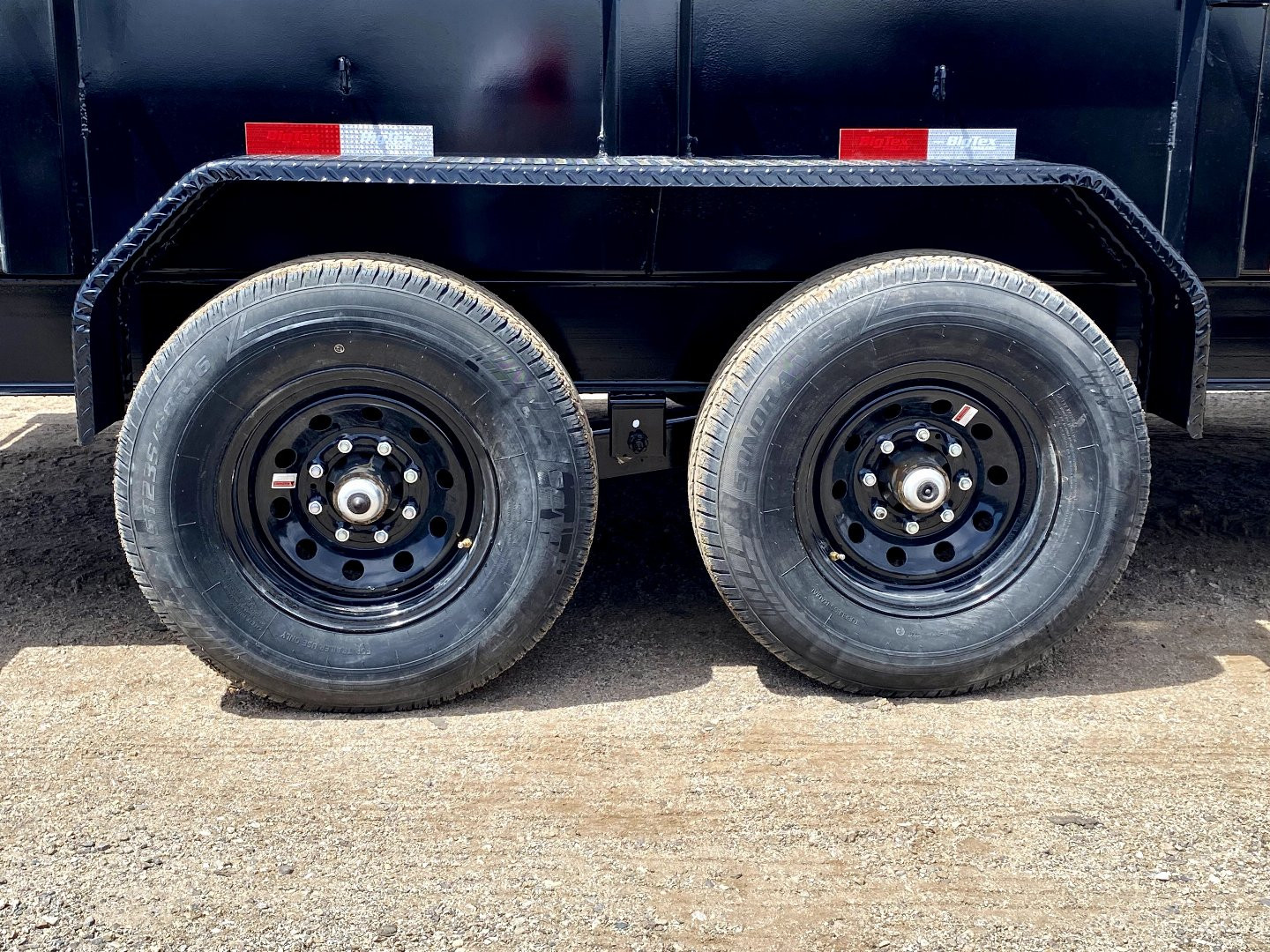 New 2025 14LP-16-2 Dump Trailer YEAR END SALE