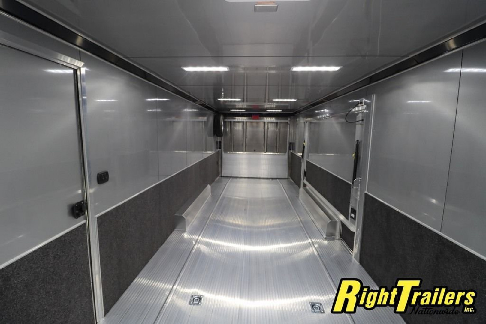 New 8.5x28 inTech LITE SERIES TAG TRAILER race trailer