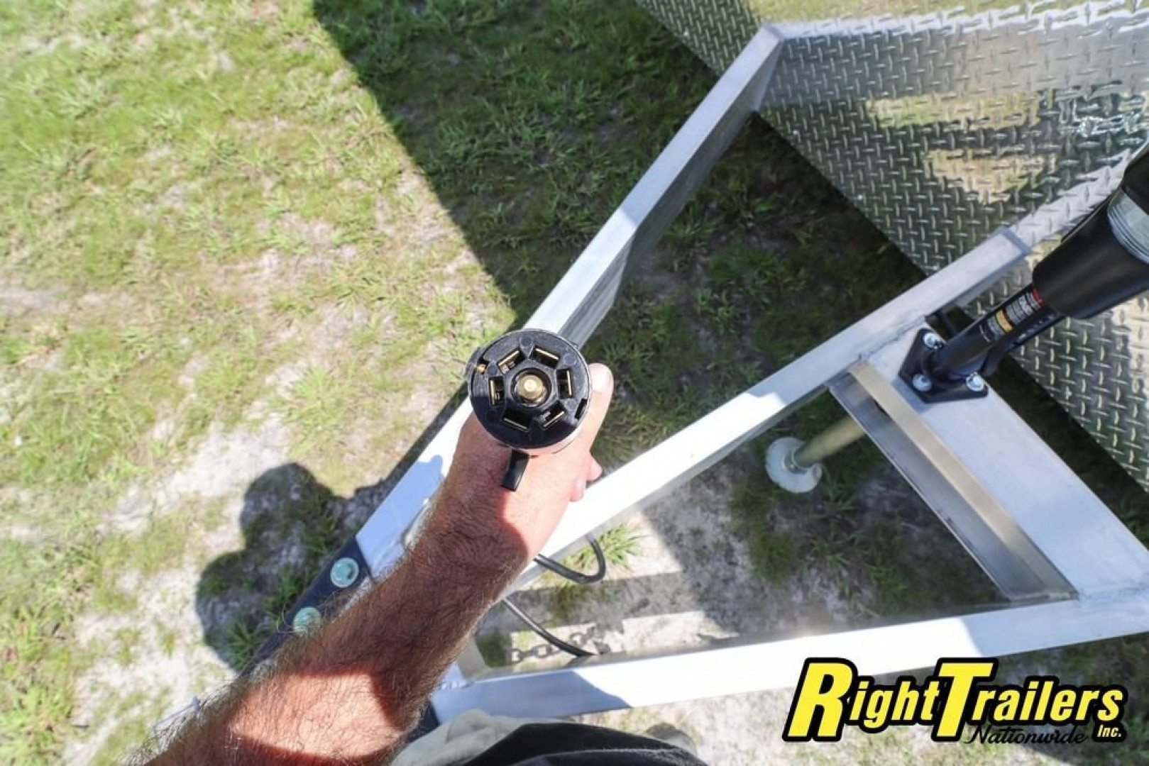 New 8.5x28 inTech LITE SERIES TAG TRAILER race trailer