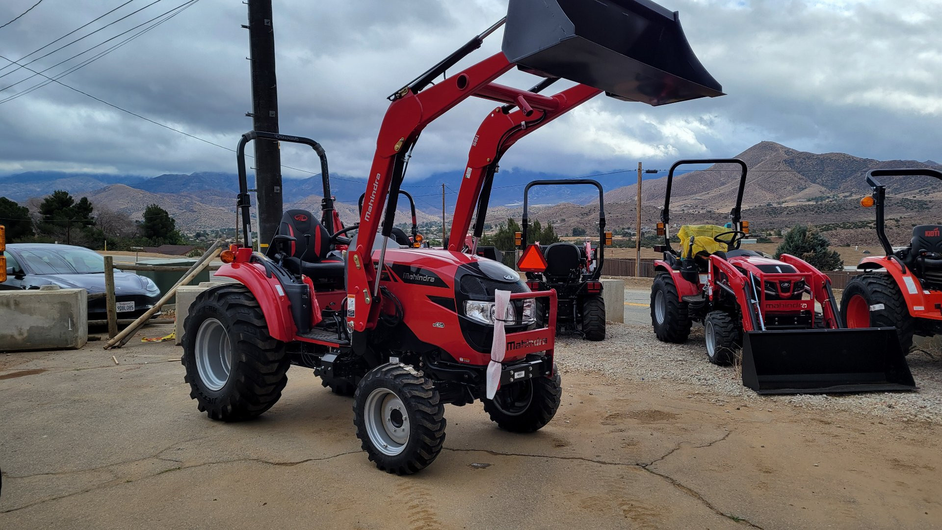 New 2025 Mahindra 1640 HST Tractor