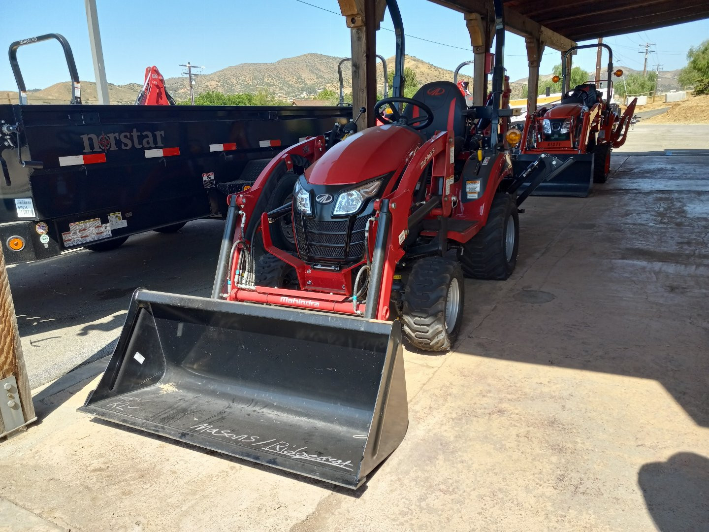 New 2023 Mahindra eMax 20S HST