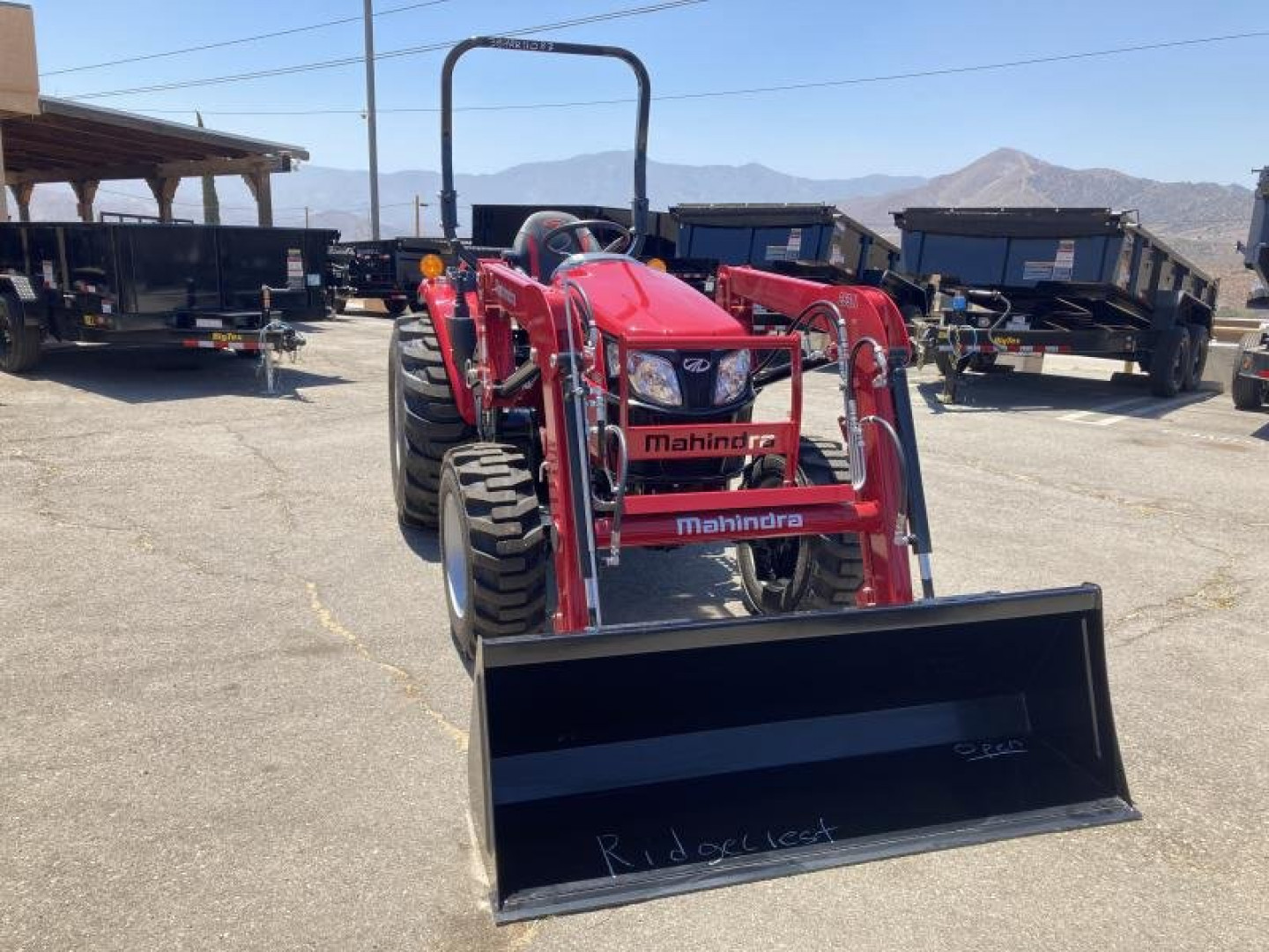 New 2022 Mahindra 2600 Series 2638 HST