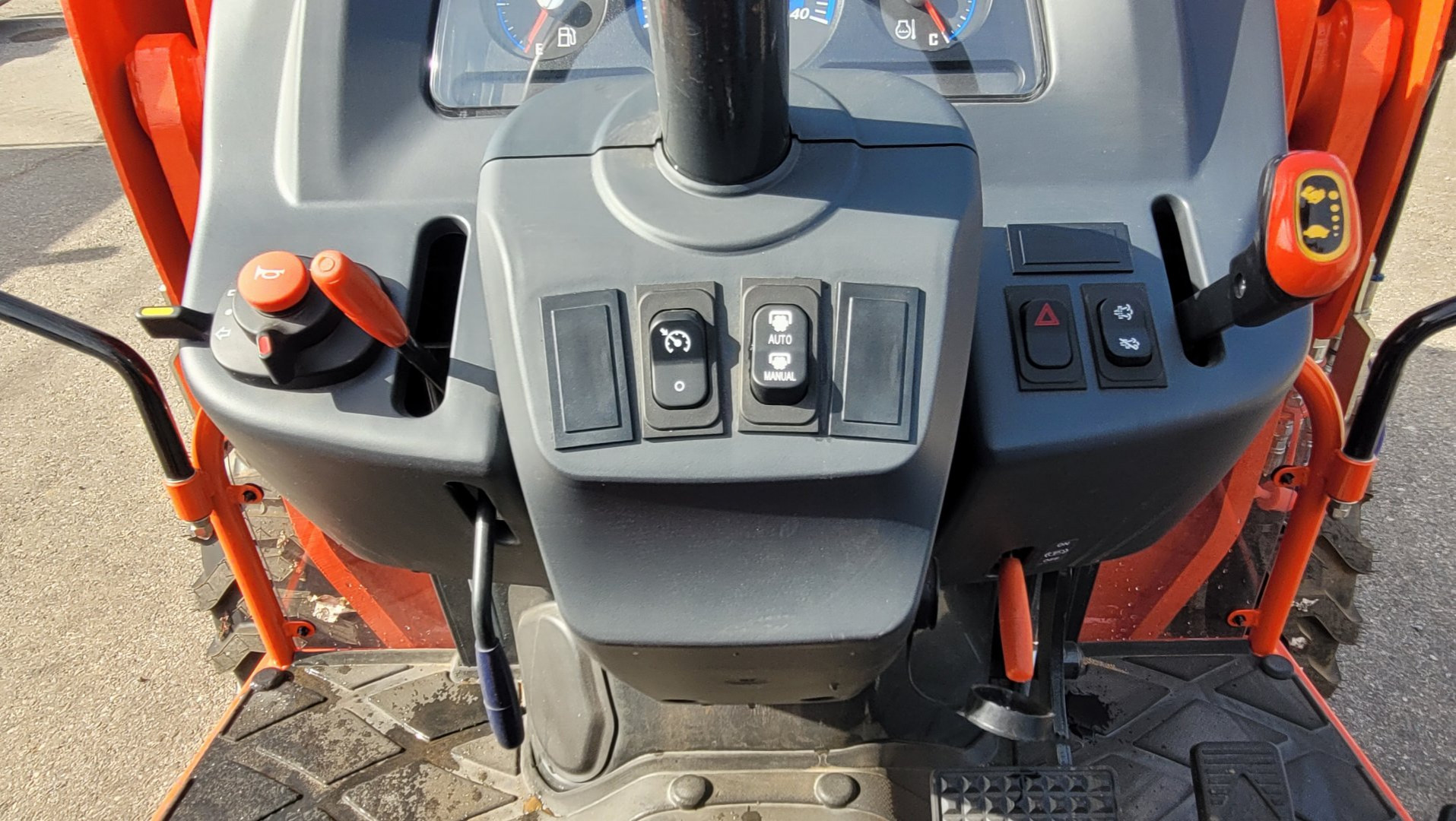 New 2023 Kioti CK 4020