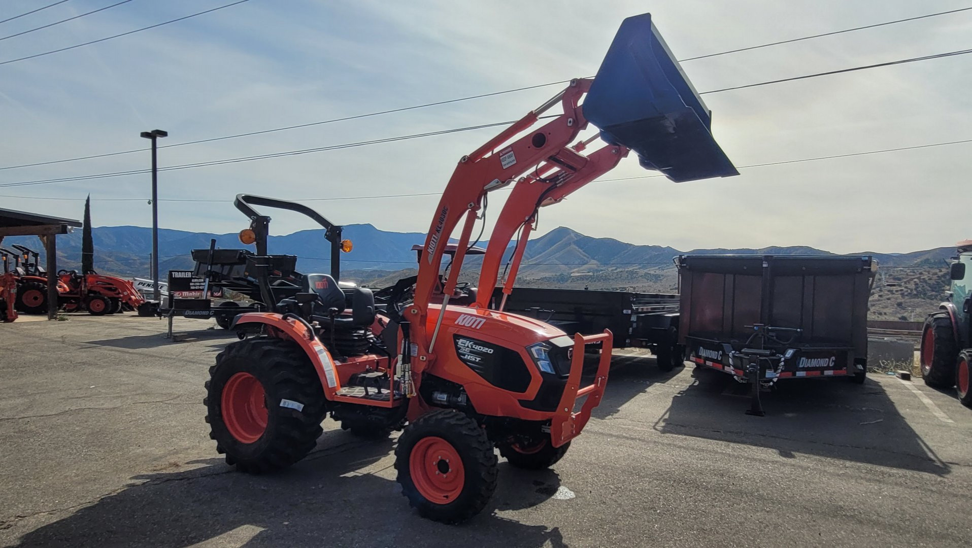 New 2023 Kioti CK 4020