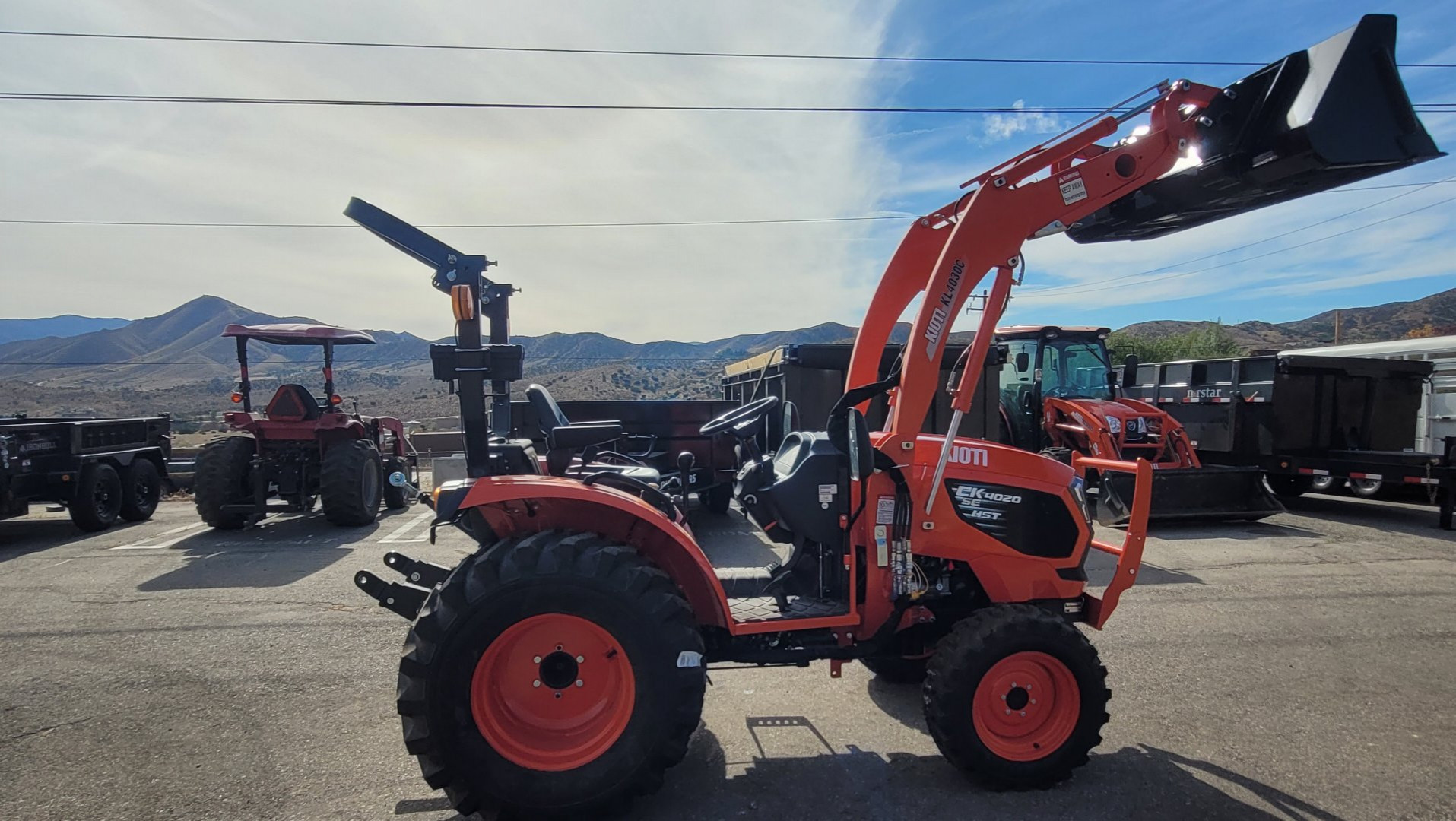 New 2023 Kioti CK 4020