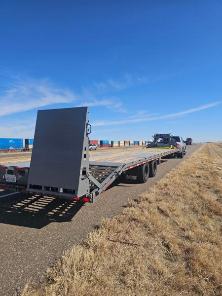 Consignment 2024 Diamond C Trailers FMAX 212 40X102
